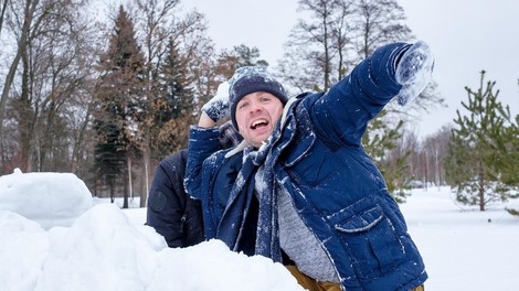 Visoka kazen za mladeniča, ki sta začela kepanje v parku