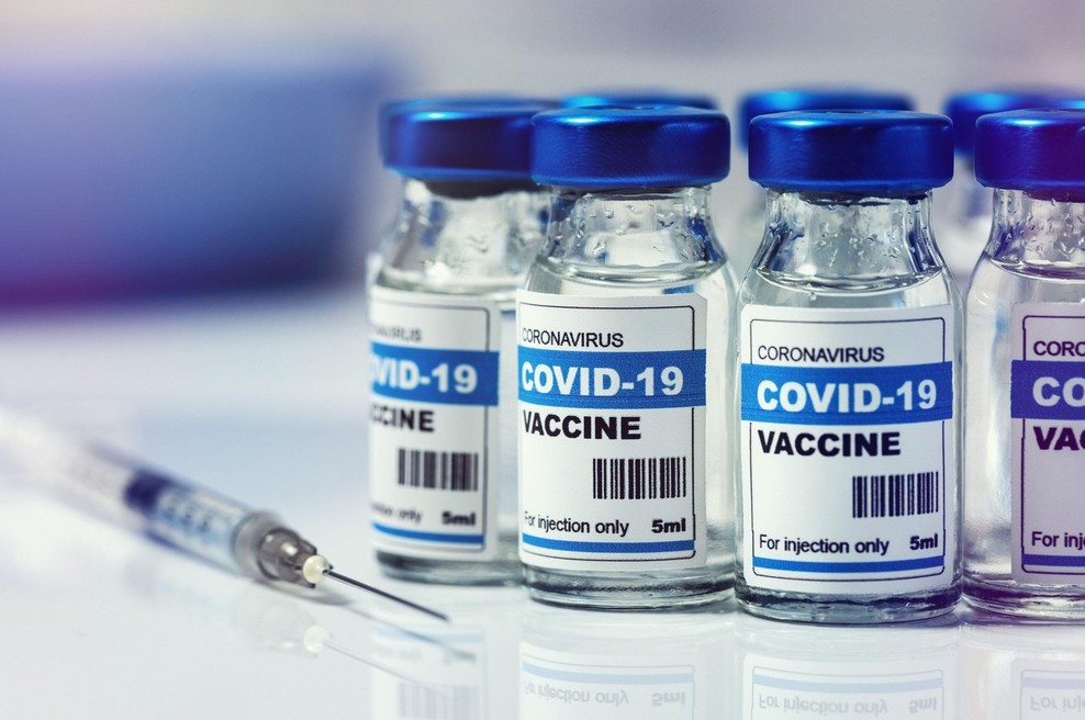 Bruselj z mehanizmom, ki omogoča prepoved izvoza cepiv, vrnil udarec farmacevtom (foto: profimedia)