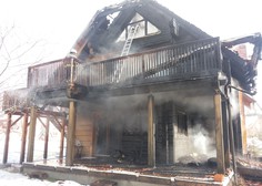 Stanovanjska hiša v Bovcu izginila v plamenih