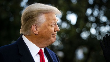 Pred začetkom sojenja zaradi ustavne obtožbe Trump ostal brez odvetnikov