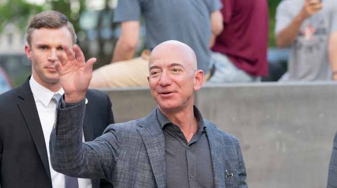 Ustanovitelj Amazona Jeff Bezos odhaja s položaja glavnega izvršnega direktorja (foto: Shutterstock)