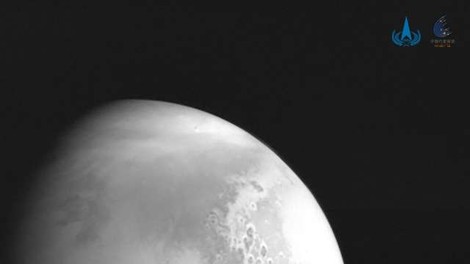 Kitajska sonda poslala na Zemljo prvo fotografijo Marsa