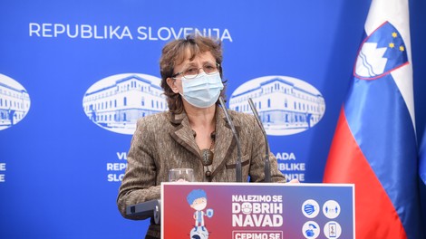 Čakš Jagrova: Konec tedna želimo uvesti sistem preverjanja vseh pozitivnih hitrih testov s PCR testi