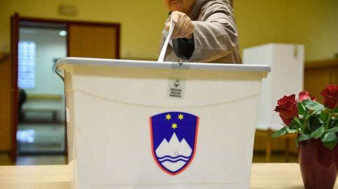 DZ potrdil spremembe meja volilnih okrajev (foto: Nebojša Tejić/STA)