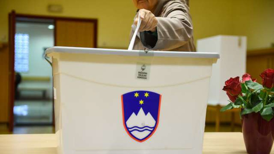 
                            DZ potrdil spremembe meja volilnih okrajev (foto: Nebojša Tejić/STA)