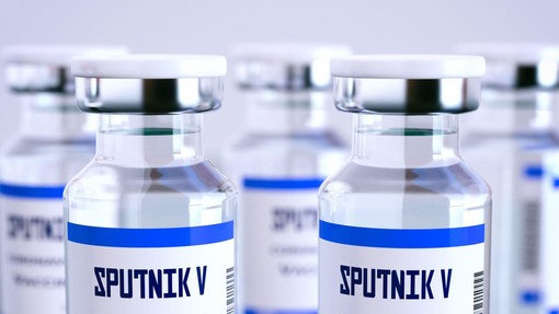 Hrvaška obravnava možnosti za nakup ruskega cepiva Sputnik V pred odobritvijo EU