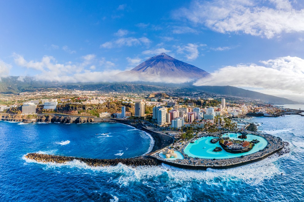 Danes z Brnika po dolgem času čarter s 180 Slovenci na Tenerife. Prosta mesta so bila razprodana takoj. (foto: Shutterstock)