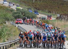 Petnajsta etapa 104. kolesarske dirke po Italiji tudi v Sloveniji