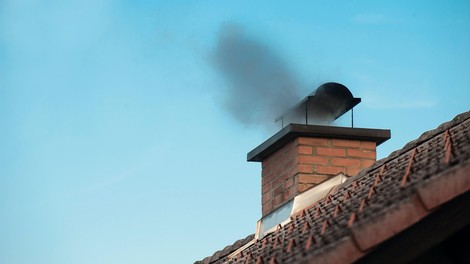 Danes in v petek pričakovana visoka onesnaženost zraka s PM10 delci