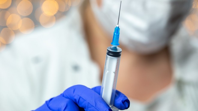Obsežna študija potrdila visoko učinkovitost cepiva Pfizerja v realnem življenju (foto: Profimedia)