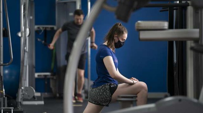 V fitnesih opozarjajo na upad gibalnih sposobnosti pri odraslih (foto: Xinhua/STA)