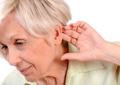 Okoli četrtina Zemljanov bo glede na ocene do leta 2050 vsaj delno izgubila sluh