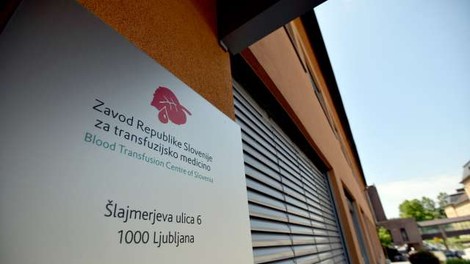 Zavod za transfuzijsko medicino: Dovolj nevtralizacijskih protiteles le v tretjini odvzetih plazem