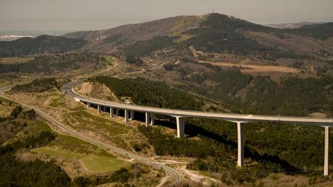 Ponudbi za kraški del drugega tira 463,5 in 403,6 milijona evrov