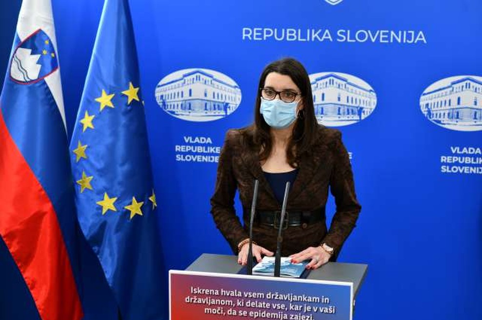 Kustečeva pozitivna na koronavirus (foto: Tamino Petelinšek/STA)