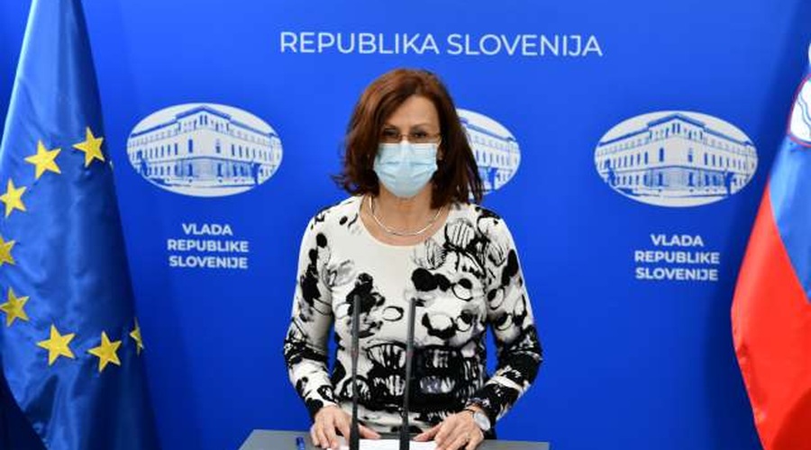 Število primerov angleške različice eksponentno raste, z njo precej obremenjena obalno-kraška regija (foto: Tamino Petelinšek/STA)