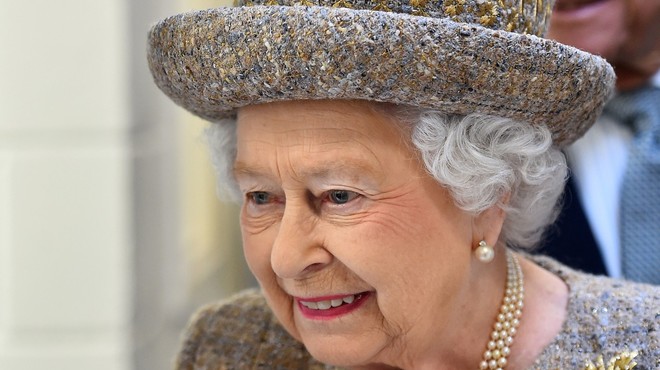 Na dvoru britanske kraljice so se razveselili dveh novih družinskih članov (foto: Profimedia)
