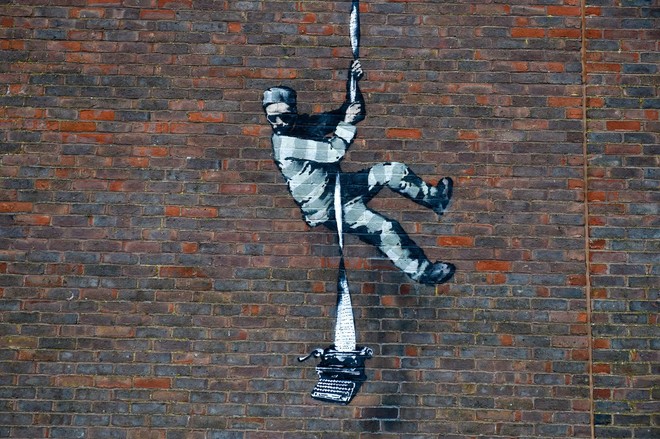 Banksy z objavo na Instagramu potrdil avtorstvo slike pobeglega zapornika (foto: profimedia)