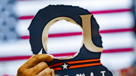 Prerokba QAnona se ni izpolnila, Trump se 4. marca ni vrnil v Belo hišo