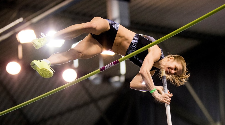 Tina Šutej srebrna na dvoranskem evropskem prvenstvu v skoku s palico (foto: profimedia)
