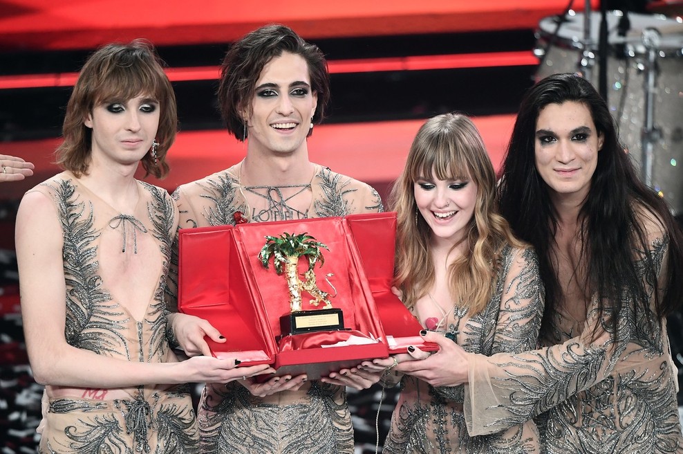 Na sanremskem glasbenem festivalu zmagala rokovska zasedba Maneskin (foto: profimedia)