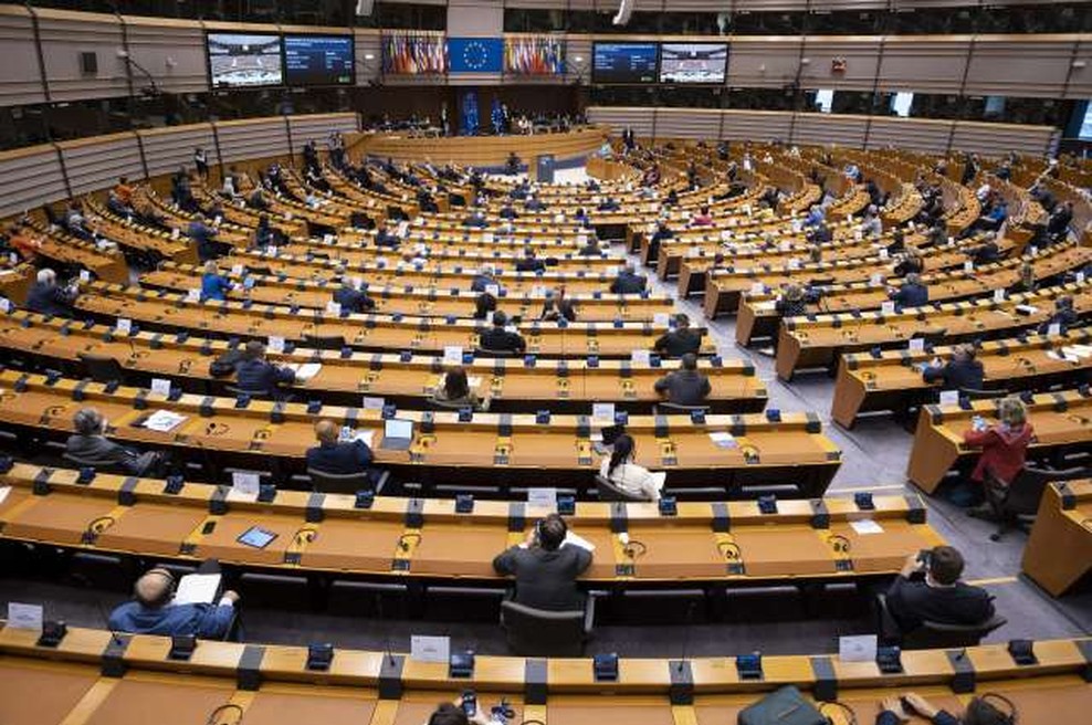 Evropski parlament odvzel imuniteto katalonskim evroposlancem (foto: Thierry Monasse/STA)
