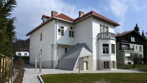 Prenovljena Vila Zlatica bo po odprtju obiskovalce vabila s svojimi meščanskimi interierji