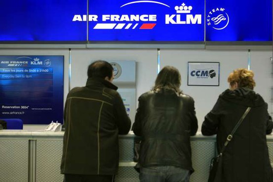 Francija poskusno uvaja digitalne prepustnice za letalska potovanja