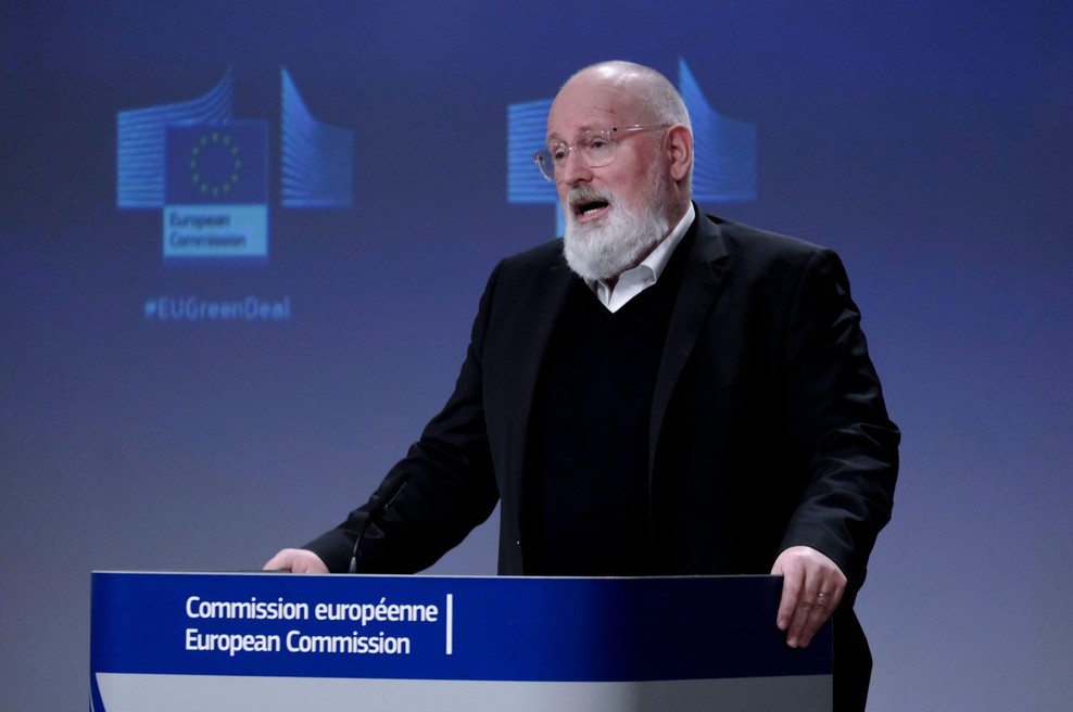 Frans Timmermans priznal, da je imela strategija cepljenja v EU nekaj lukenj (foto: profimedia)