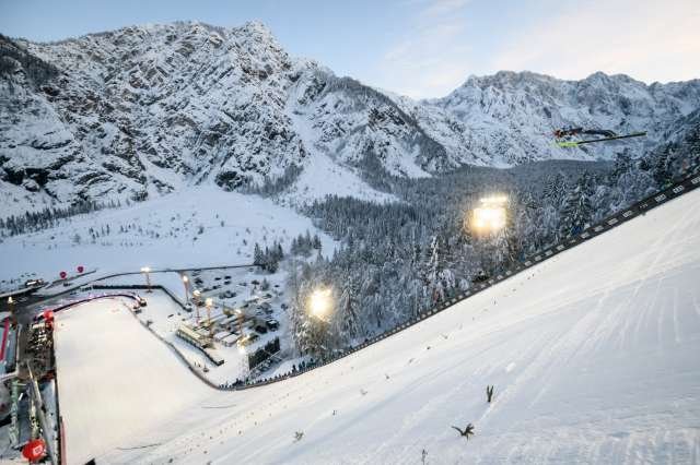 Drama in neizprosen boj z naravo – bo tisoče otrok ostalo brez spektakla?