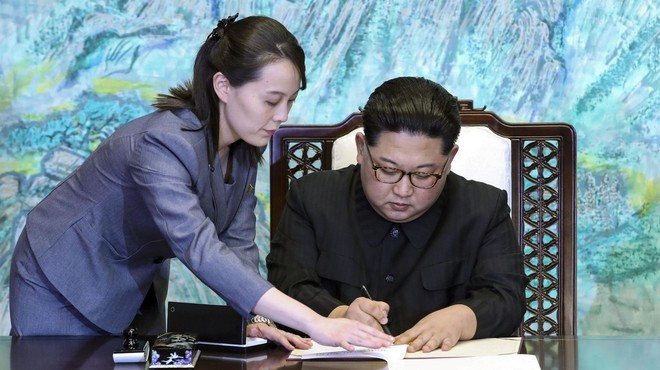 Sestra severnokorejskega voditelja opozorila ZDA, naj ne ustvarijo smradu, če želijo mirno spati (foto: profimedia)