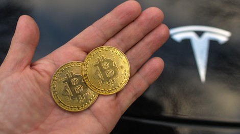 Tesla uradno začel sprejemati plačila v bitcoinih