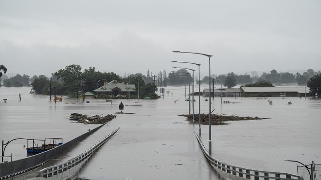 Poplave v Avstraliji zahtevale prvo življenje (foto: Profimedia)