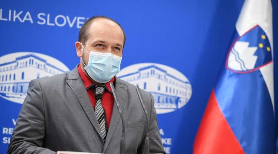 Vlada s spremenjeno strategijo cepljenja odgovarja na dogajanje na terenu (foto: Nebojša Tejić/STA)