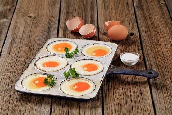 Sveža jajca na testu: "Na vsebnost omega 3 vpliva sestava hrane, s katero krmijo kokoši nesnice!"