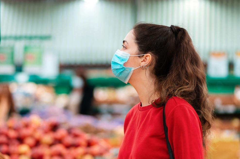 Večina vladi ne zaupa, da v boju z epidemijo sprejema pravilne odločitve (foto: Profimedia)