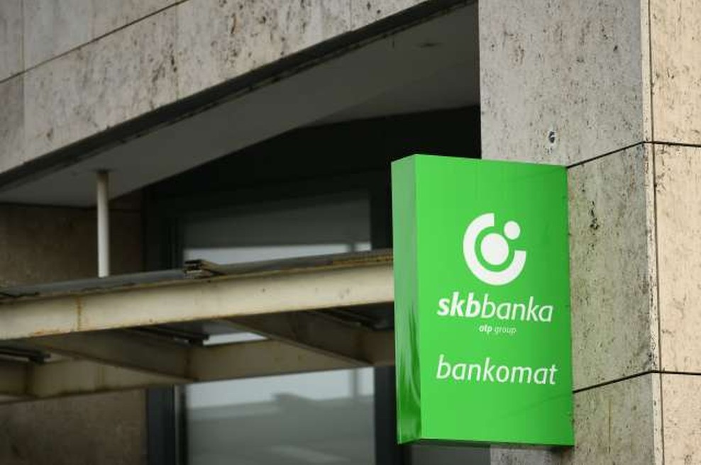 V Sloveniji za fizične osebe bančne ležarine nova realnost (foto: Tamino Petelinšek/STA)