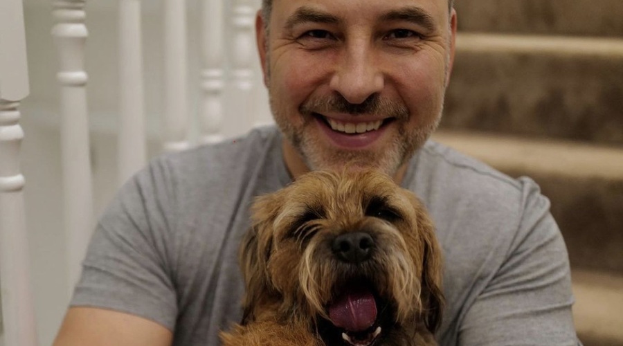 Prijateljstvo z 10.000 let staro dlakavo pošastjo? David Walliams pozna odgovor! (foto: profimedia)
