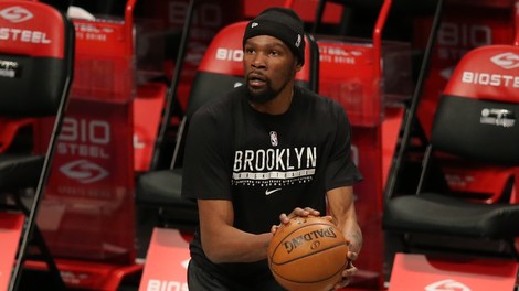 Kevin Durant bo za žaljive zapise na družbenem omrežju odštel 50.000 dolarjev globe