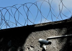 Slovenija uvrščena med države z najbolj prenatrpanimi zapori