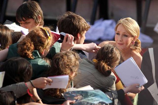 J. K. Rowling oktobra s knjigo za otroke o božičnem prašičku