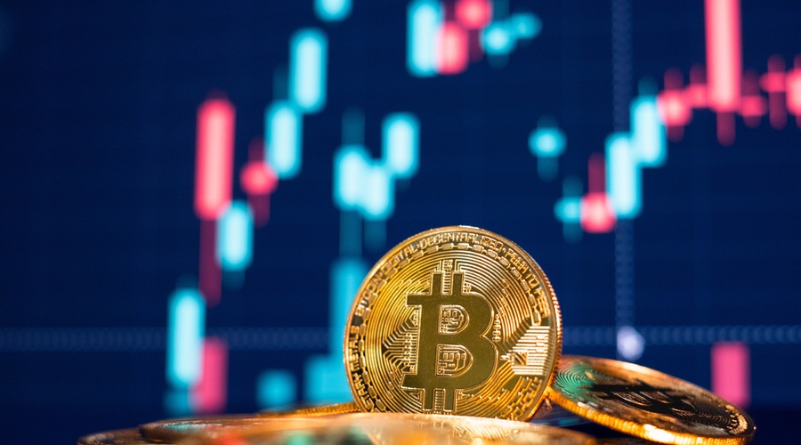 Rast bitcoina se ne ustavlja, v današnjem trgovanju dosegel novo rekordno vrednost (foto: Shutterstock)