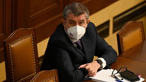 Češka zaradi eksplozije streliva izgnala 18 uslužbencev ruskega veleposlaništva