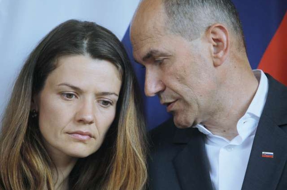 Urški Bačovnik Janša in otrokoma neznanec zagrozil s smrtjo, poroča Večer (foto: Daniel Novakovič/STA)