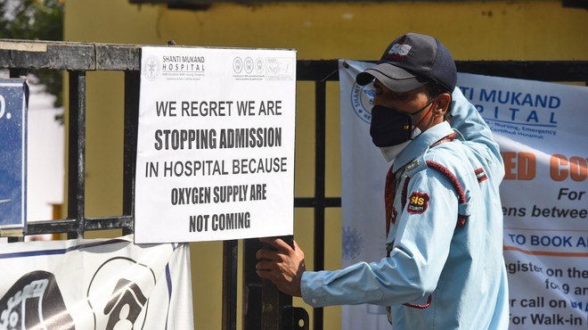 Indija postaja nov epicenter pandemije, številne države omejujejo povezave (foto: Profimedia)