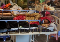 V Indijo prihaja tuja pomoč za boj s koronavirusom