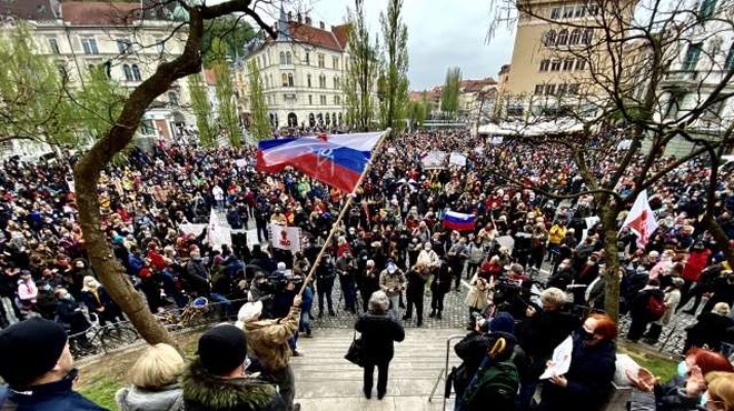 V Ljubljani ob 18. uri napovedan največji protivladni shod doslej (foto: Daniel Novakovič/STA)