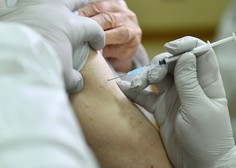Cepljenje naj bi prenos koronavirusa zmanjšalo za do 50 odstotkov