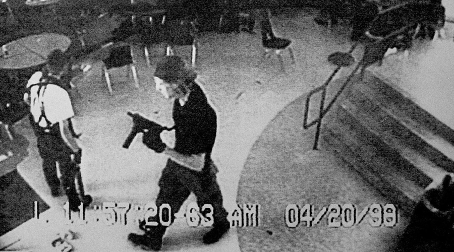 Tipičen psihološki profil najstnika, ki morda snuje strelski pohod, NE OBSTAJA! (foto: profimedia)