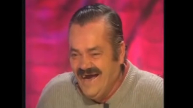 Moški, ki je zaradi svojega neustavljivega smeha postal viralni MEME, umrl star 65 let! (foto: Youtube-meme)